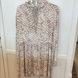 Dress Forum Beige and White Long Sleeve Dress